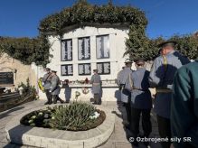 Príslušníci 5. delostreleckého pluku si uctili Deň vojnových veteránov